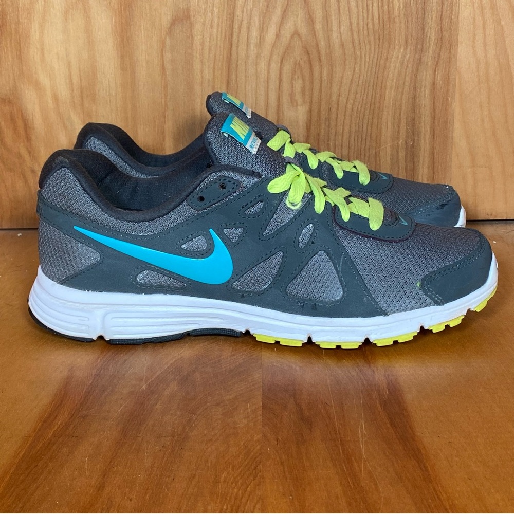 Womens 7 Nike Revolution 2 Athletic Shoes Grey Blue SEF1204